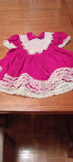 Red velvet dress size 2 to 3 vintage