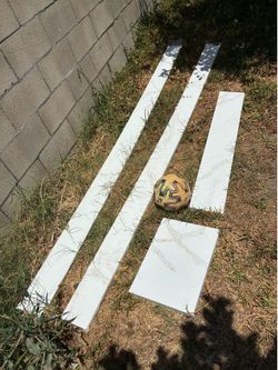 Quartz countertop pieces