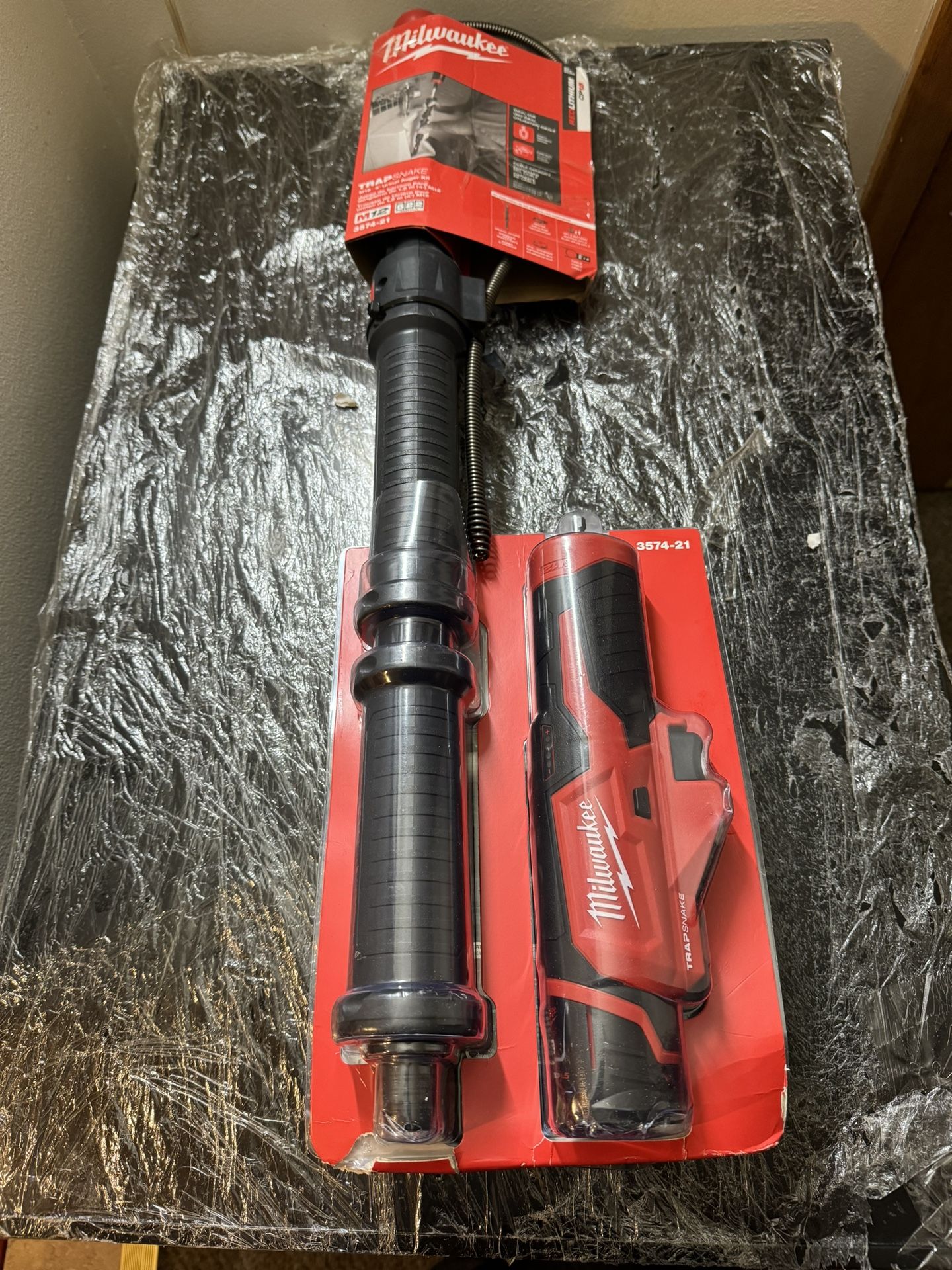 Milwaukee M12 Trap Snake 12V Lithium-Ion Cordless 4 ft Urinal Auger Drain Cleaning Kit