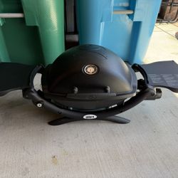 Weber Q 1200 Portable BBQ