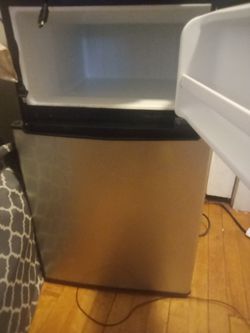 Small Refrigerator  Thumbnail
