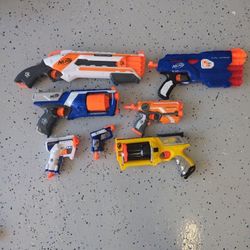 7x Nerf Blasters