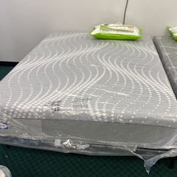 Sealy Queen Memory Foam