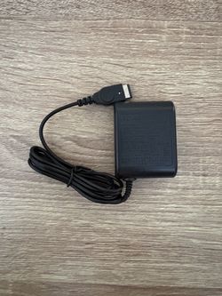 New Nintendo Gameboy Advance SP Charger