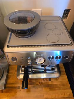 Breville Espresso machine ALMOST NEW!