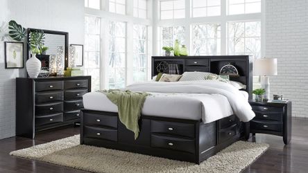 👑 **KING BEDROOM SET SALE! 🔥 DELIVERY & SETUP AVAILABLE!** 👑