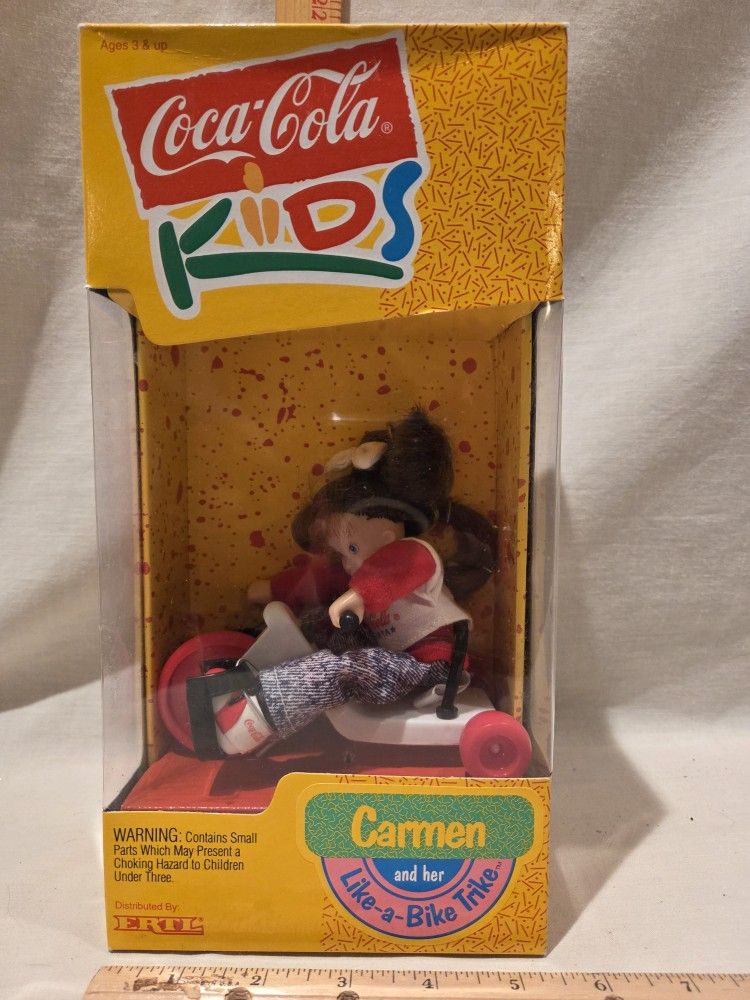 RARE "COCA-COLA KIDS " VTG 1993 *Carmen* collectable doll,in factory box