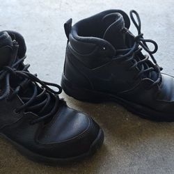 Youth Nike Boots