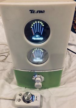 Microphone speaker for karaoke