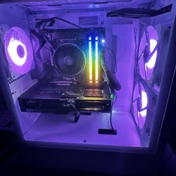 High-End Gaming & Streaming Setup (RTX 4070, 240Hz, Full Setup)