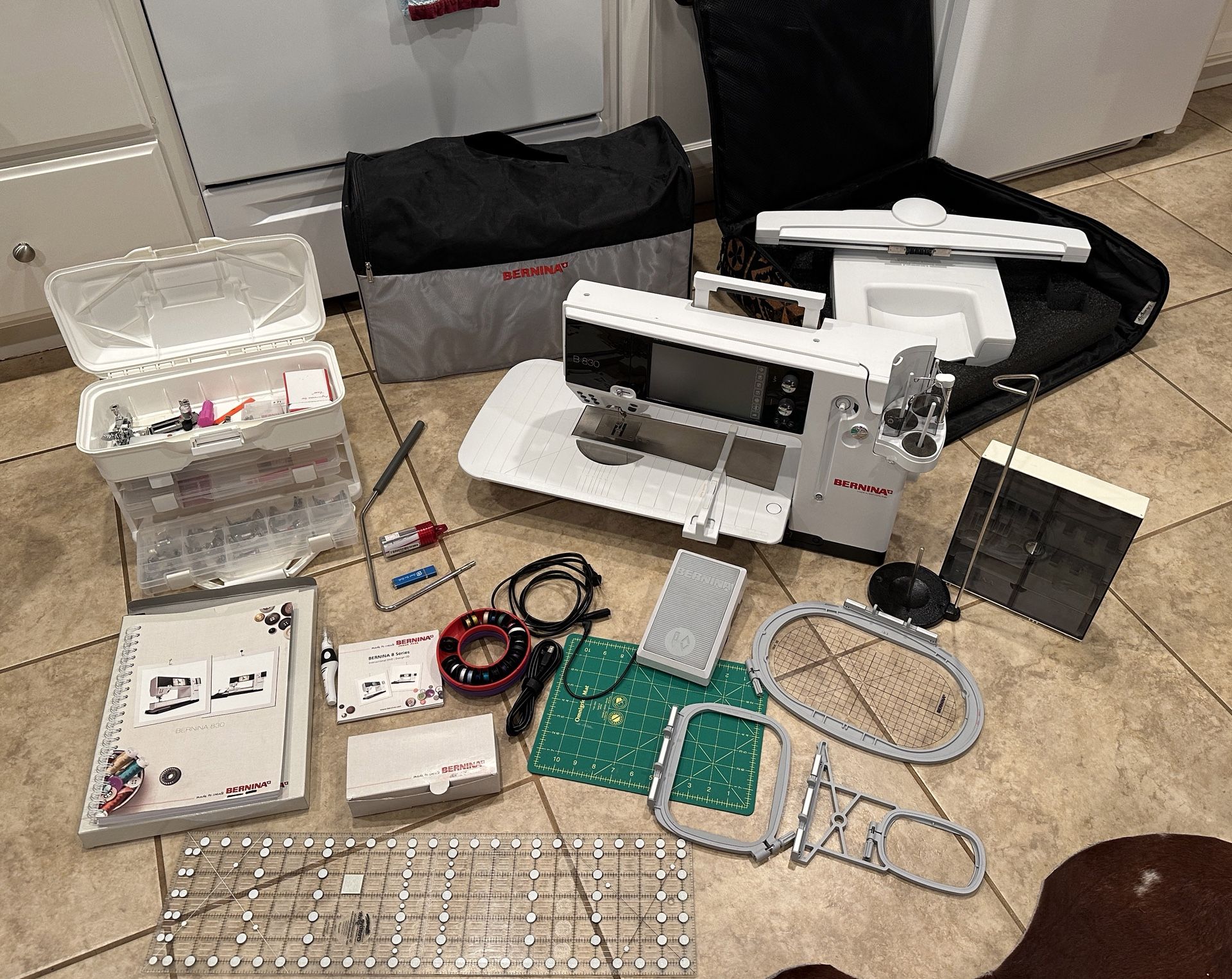 Bernina B 830 Sewing/Quilting/Embroidery Machine with BSR and 17 feet