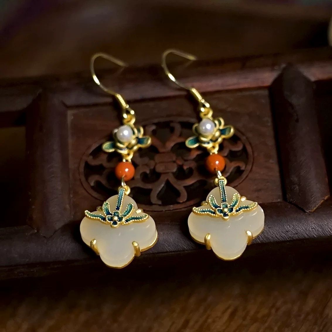 Asian Traditional Style Gilding Painting Earring