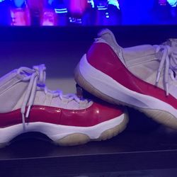 Jordan 11 Cherry Reds Size 11.5