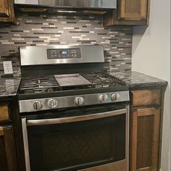GE Gas Stove, Microwave And Refrigerator 