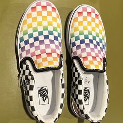 VANS  NEW youth Size 5 