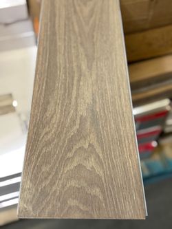 Lifeproof - Jackson Hole Oak 2/7 in. Tx 6.5 in. W Waterproof Engineered Hardwood Flooring (19.50 sq.ft./case)