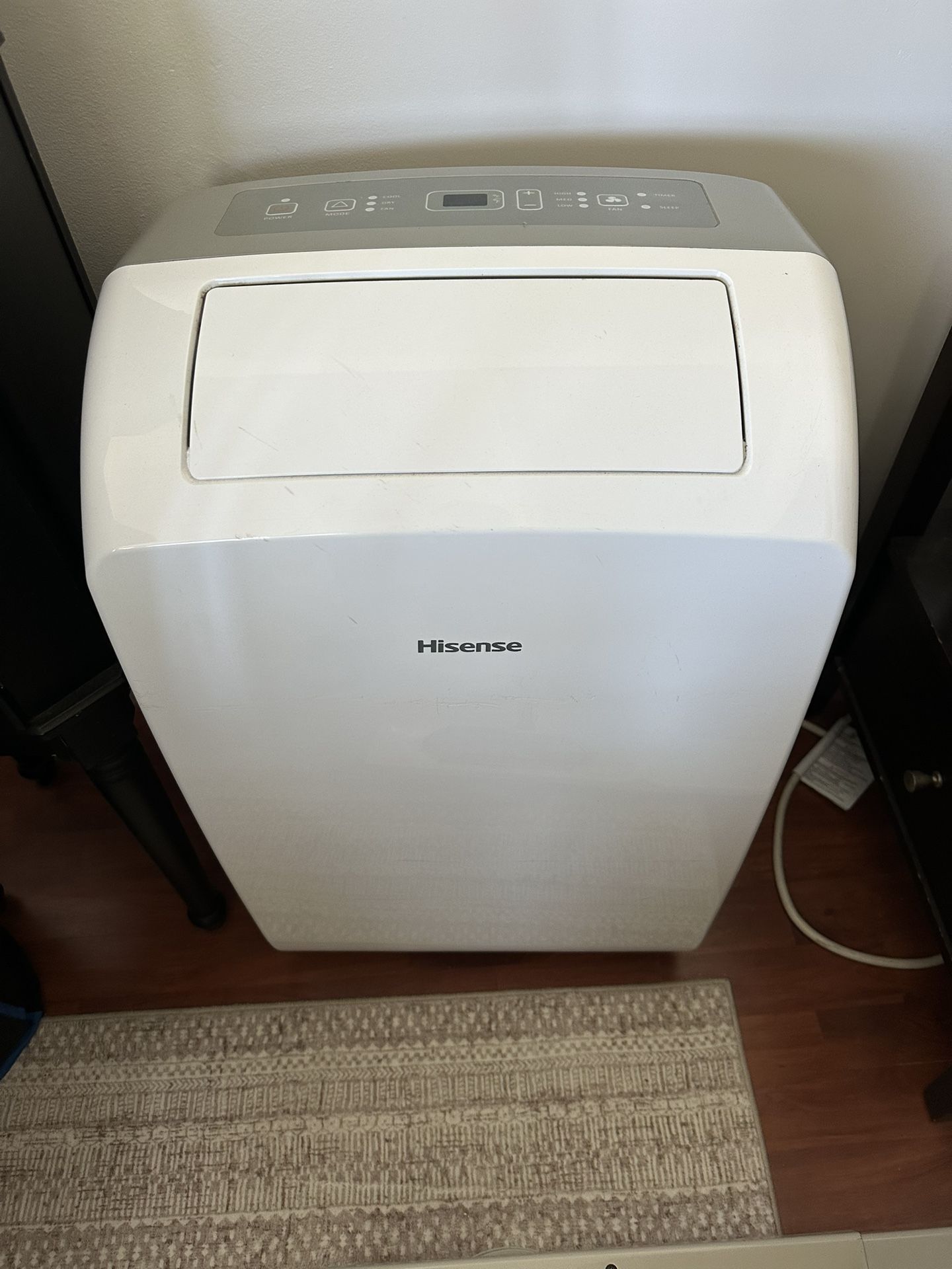 Hisense 7000 BTU Portable AC W/hose, Window Panel EXCELLENT Condition