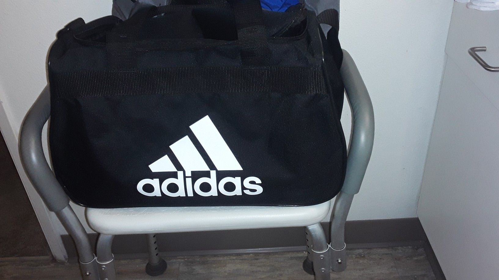 Adidas med. Duffle bag