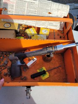 Ramset fastening tool
