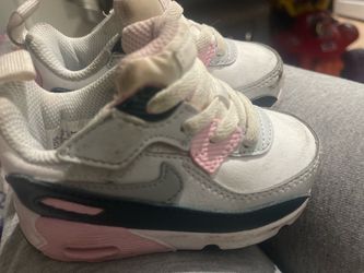 Baby girl shoes size 4.5
