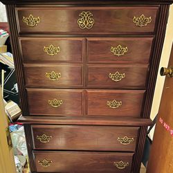 BEAUTIFUL Matching Vintage Dresser and Night Stand