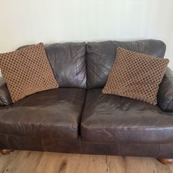 3 Piece Couch Set With Pillows