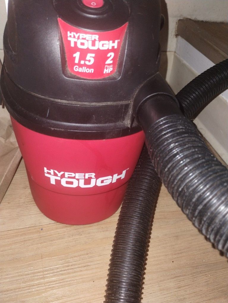 Hyper tough Small Wet Vacuum 