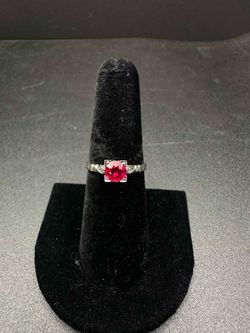 18K White Gold Ruby Ring size 6-1/2 no trades 3816 Steilacoom Blvd SW Lakewood