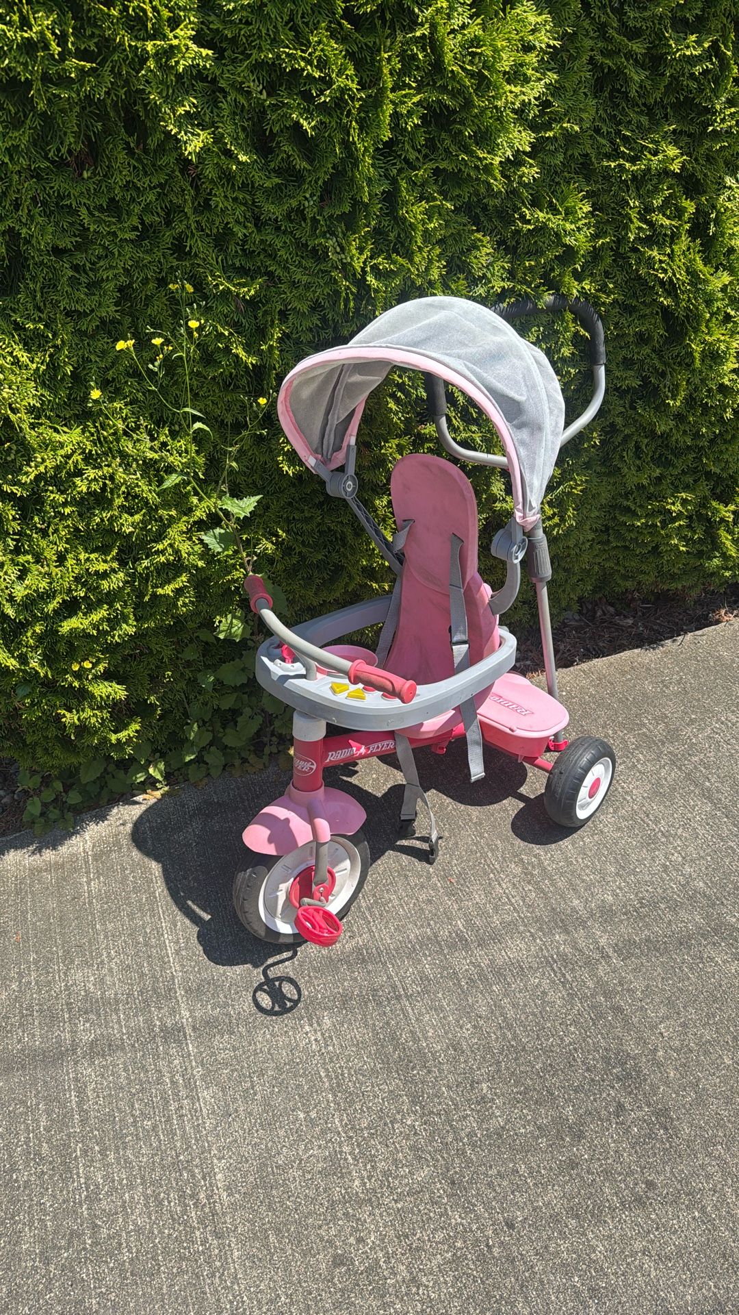 Great Tricycle For Kids With Shade And Cup Holder