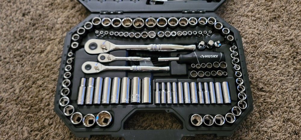 Husky Mechanics Tool Set 149 Piece Set