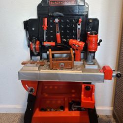 Black+Decker Kids Workbench - Power Tools Workshop - Build Your Own Toy Tool Box 