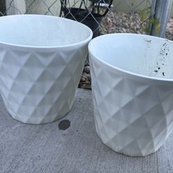 Matching Flower Pots 