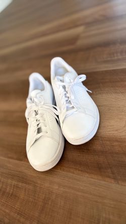 adidas Advantage Base 2.0