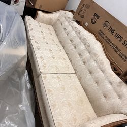 Vintage French Provincial Sofa – Excellent Condition