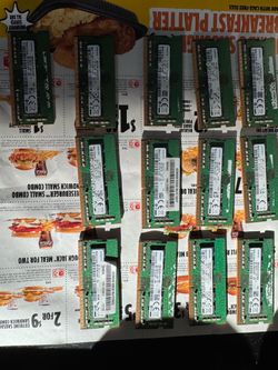 (13 sticks) Samsung 4GB DDR4 Laptop RAM SODIMM Module