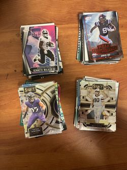 127 Football Cards, Panini, Sage Etc, Dont Know What They Are