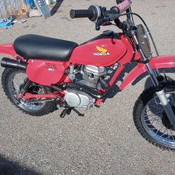 Honda  XR  80