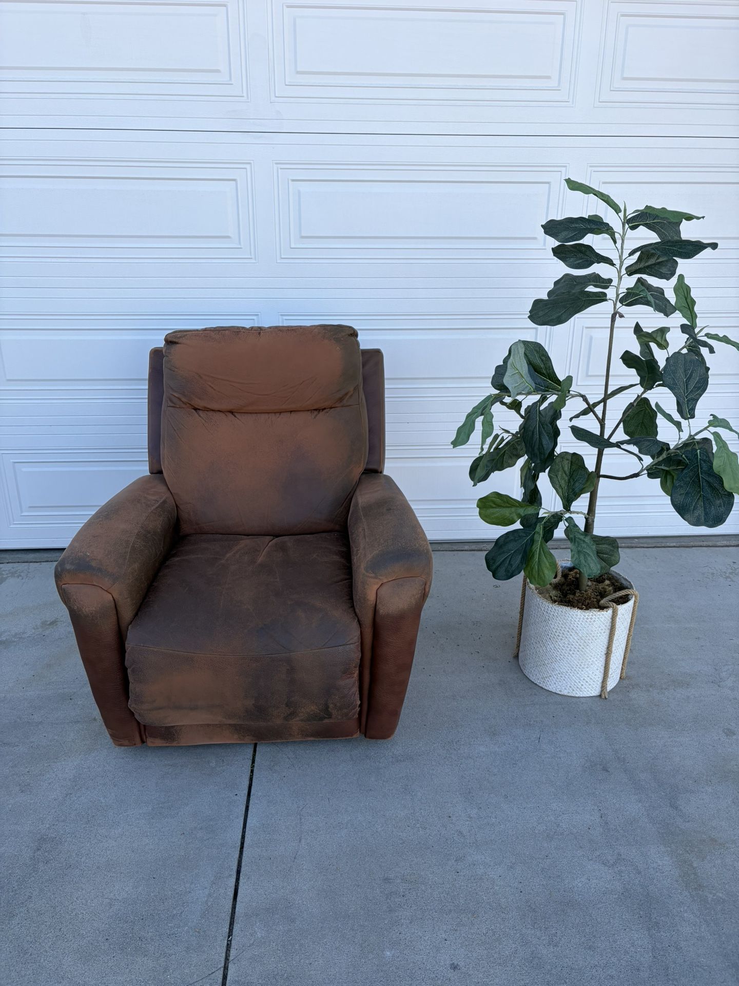 Leather Recliner Chair 