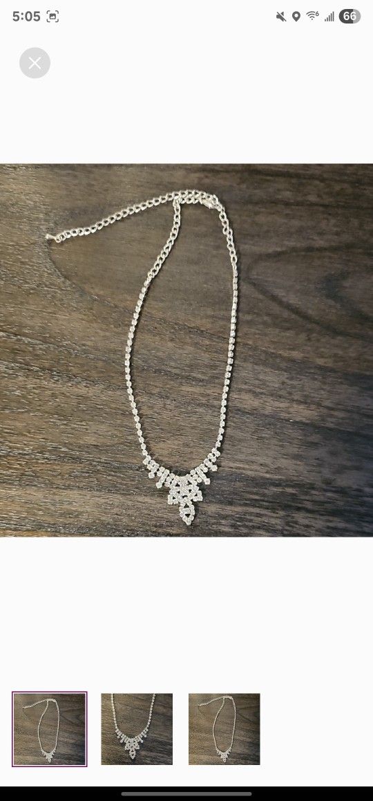 Elegant Silver Rinestone Necklace