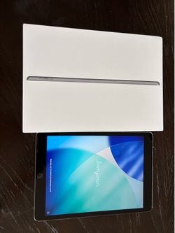 Complete set Apple iPad 9th Gen (64GB, Wi-Fi) – Space Gray (original Box & Charger Included)