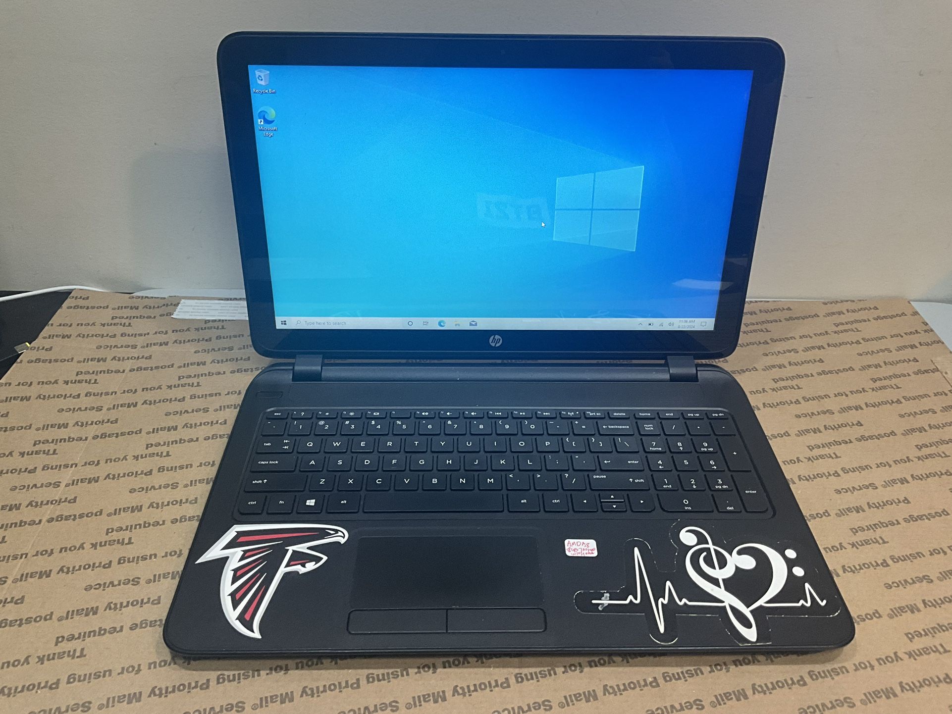HP 15-f100dx 15.6" Touch Screen AMD A8-6410 2.0GHz 8GB RAM 700GB HDD Radeon R5 DVD W10H
