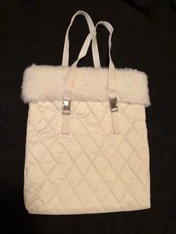 BATH & BODY WORKS WHITE FAUX FUR QUILTED TOTE BAG