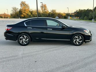2016 Honda Accord EX-L – Leather Interior