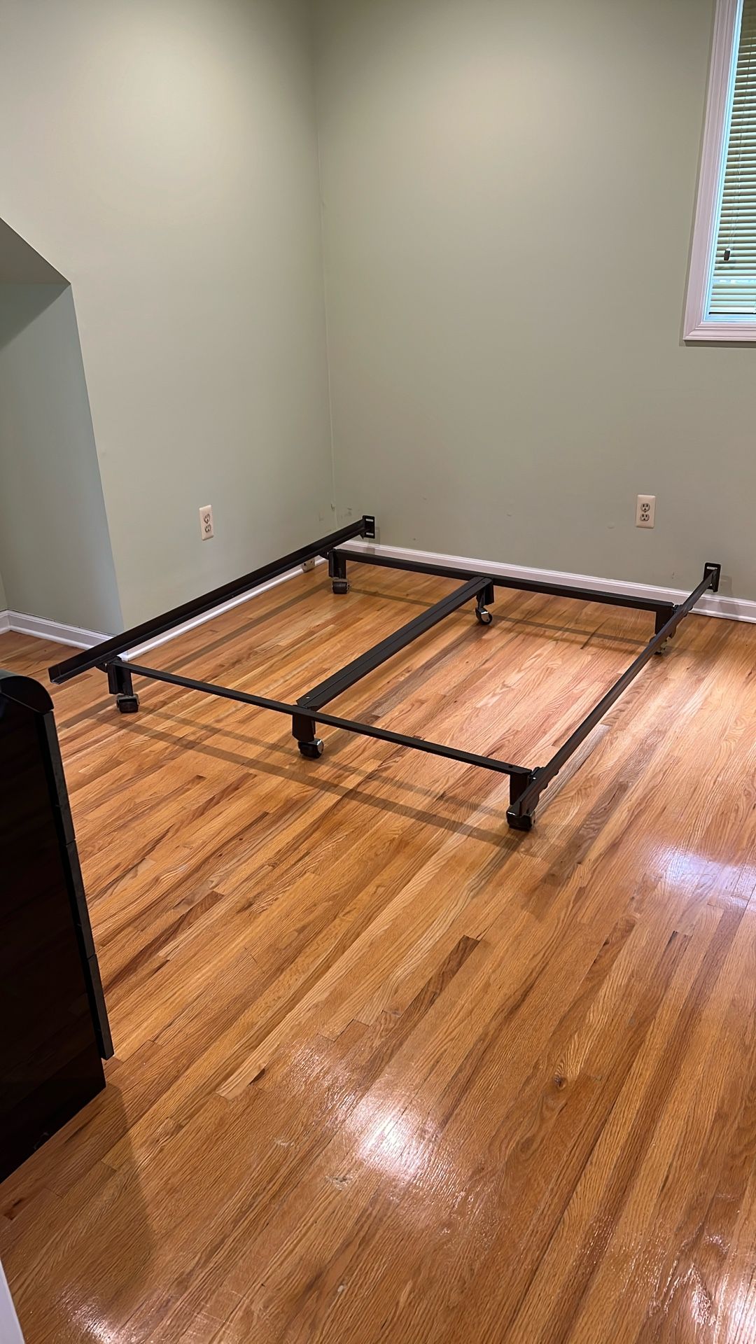 Bed frame For Queen Size Bed- Strong Metal Frame