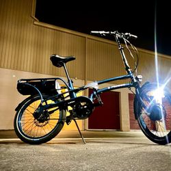 Pedego Latch Folding Electric Super Bike New Battery