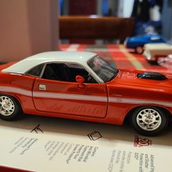 Maisto 1970 Dodge Challenger R/T 1:25 scale