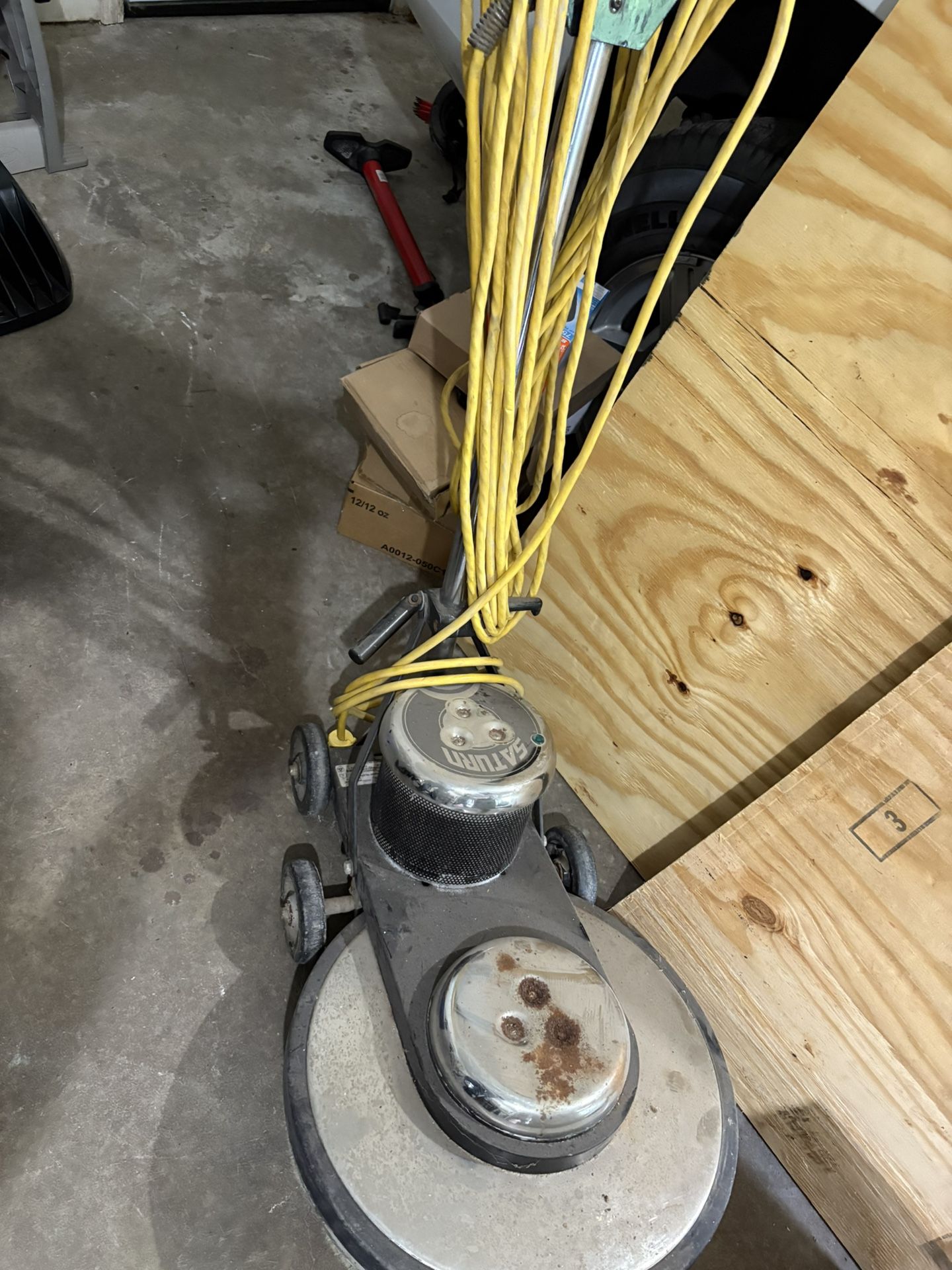 SCRUBBER AND BUFFER