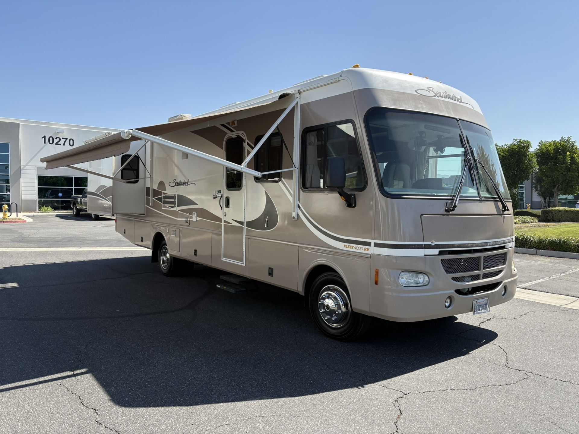 2005 Fleetwood Southwind 32Ft 30K 8.1 Chevy Workhorse W/2Slides