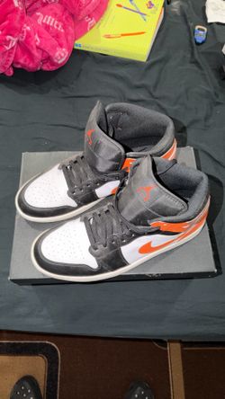 Jordan 1 Mid