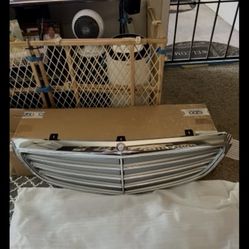 OEM Mercedes C(contact info removed) Front Grille W205 $250